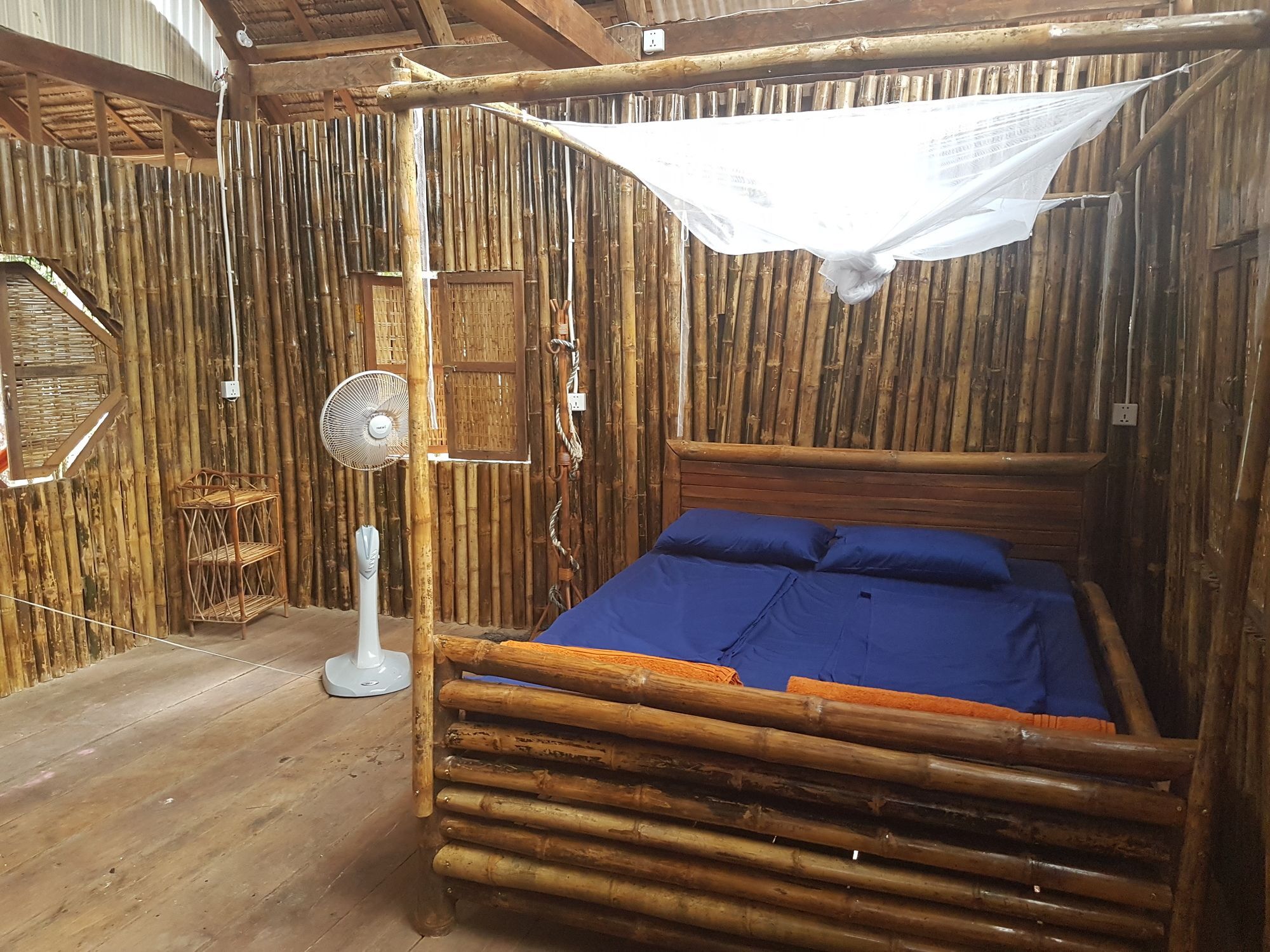 Driftwood Hostel And Bungalows Koh Rong Sanloem Zewnętrze zdjęcie